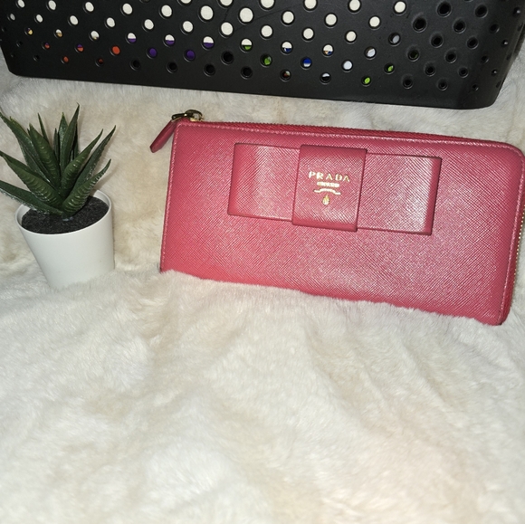Pink Prada Bow Wallet w box - Picture 2 of 14